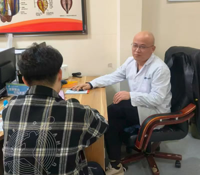 淮南市|男科医师高朋磊：守护男性健康，专业男科诊疗